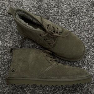 UGG Women's Olive Ankle Boots